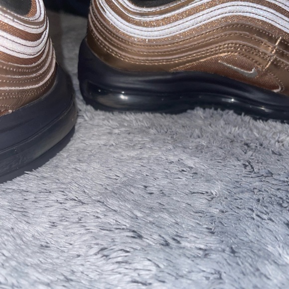Nike Womens Airmax 97- Metallic Bronze and Black (CT1176-900) - Picture 6 of 8